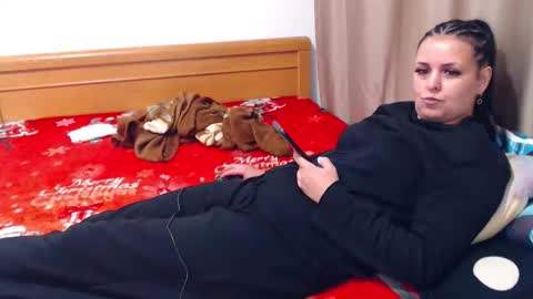 carlasweet00 online show from December 18, 1:44 am