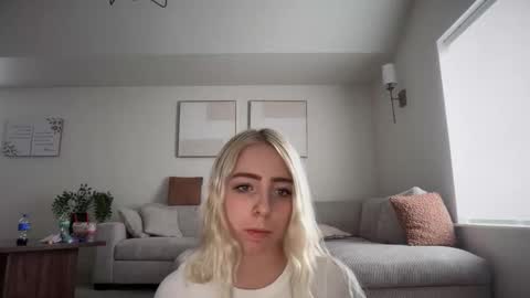 Snapshot of carleetanner chatting on February 3, 6:13 pm carlee online show from February 3, 6:13 pm