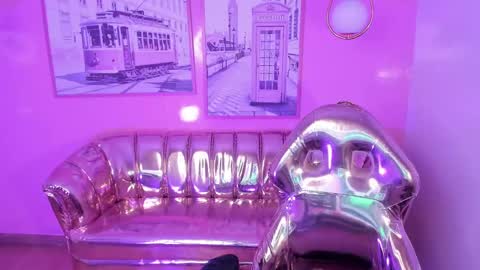 CARLYE   online show from January 25, 3:51 am