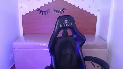 CARLYE   online show from October 22, 3:07 am