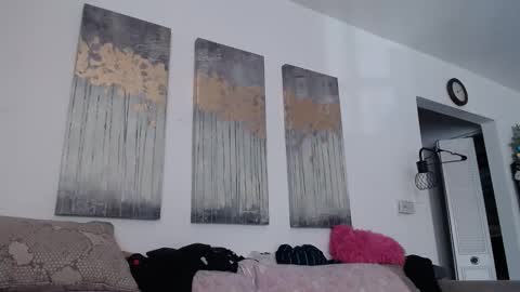 Carlie online show from March 1, 9:39 pm