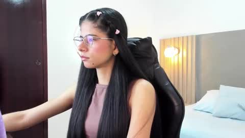 Snapshot of carlina_15 chatting on September 11, 12:16 pm C A R L I N A online show from September 11, 12:16 pm
