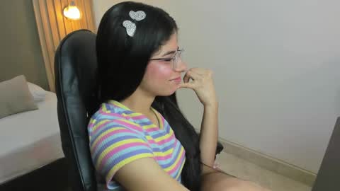Snapshot of carlina_15 chatting on October 28, 12:19 pm C A R L I N A online show from October 28, 12:19 pm