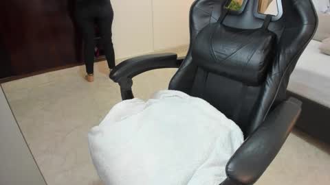 Snapshot of carlina_15 chatting on November 20, 12:16 pm C A R L I N A online show from November 20, 12:16 pm