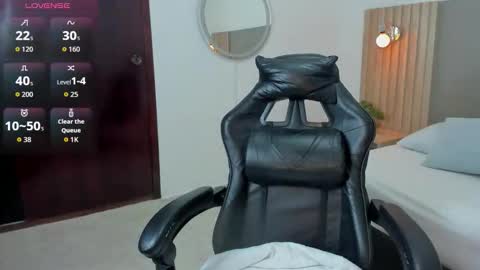 C A R L I N A online show from February 13, 1:07 pm