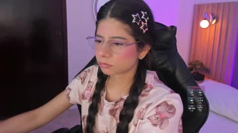 Snapshot of carlina_15 chatting on June 2, 12:40 pm C A R L I N A online show from June 2, 12:40 pm