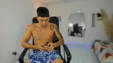 Snapshot of carlitosex09 chatting on November 17, 2:45 pm master online show from November 17, 2:45 pm