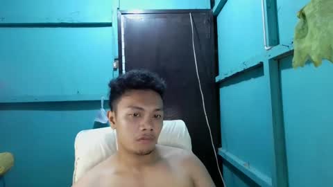 Snapshot of carlo_loverboy chatting on December 8, 7:32 pm carlo_loverboy online show from December 8, 7:32 pm