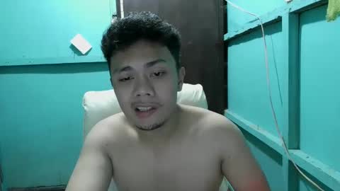 Snapshot of carlo_loverboy chatting on January 20, 6:43 pm carlo_loverboy online show from January 20, 6:43 pm