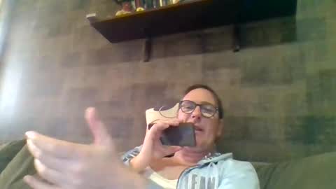 Snapshot of carlonebraska112233 chatting on April 3, 9:29 am carlonebraska112233 online show from April 3, 9:29 am