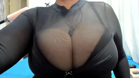 carlos diana   online show from February 13, 11:23 pm