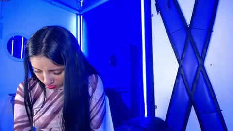 Snapshot of carloy777_ chatting on April 28, 3:11 am Carolay online show from April 28, 3:11 am