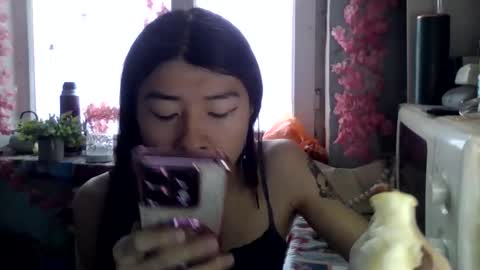 CarlyJoy online show from March 5, 10:00 am