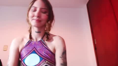 carmennrusso online show from February 14, 2:39 am