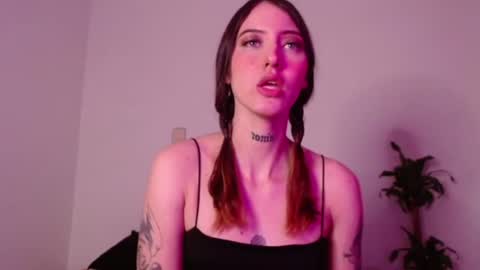 Snapshot of carmennrusso chatting on November 28, 9:28 pm carmennrusso online show from November 28, 9:28 pm