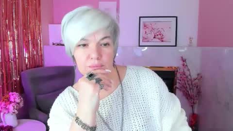 Carmen online show from January 18, 8:34 pm