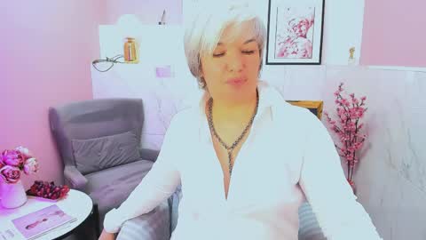 Carmen online show from April 7, 10:53 pm