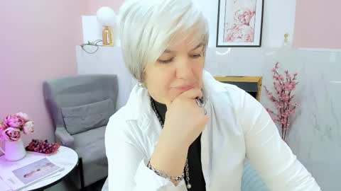 Carmen online show from April 8, 10:59 am