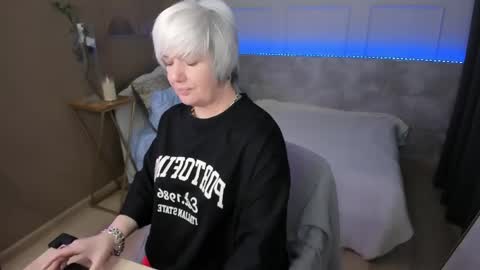 Snapshot of carmensoft chatting on May 1, 8:57 pm Carmen online show from May 1, 8:57 pm
