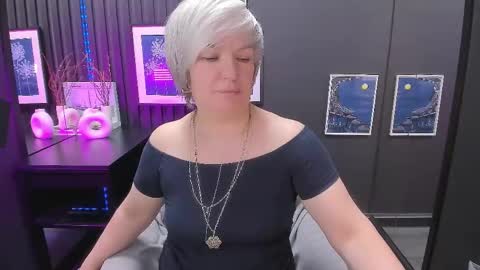 Snapshot of carmensoft chatting on May 12, 8:55 am Carmen online show from May 12, 8:55 am