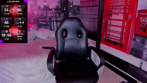 Snapshot of caro_sexyhot chatting on November 14, 1:59 am carolina online show from November 14, 1:59 am