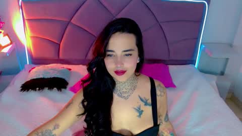 Carolaine01 online show from October 16, 8:32 pm