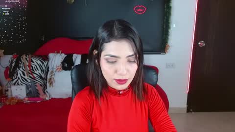 Snapshot of carolaine69_ chatting on January 3, 1:58 pm Caroline online show from January 3, 1:58 pm