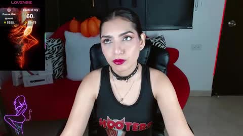 Snapshot of carolaine69_ chatting on October 2, 1:40 pm Caroline online show from October 2, 1:40 pm