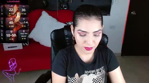 Caroline online show from January 8, 1:35 pm