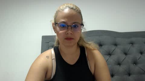 carolay02 online show from November 4, 1:48 am