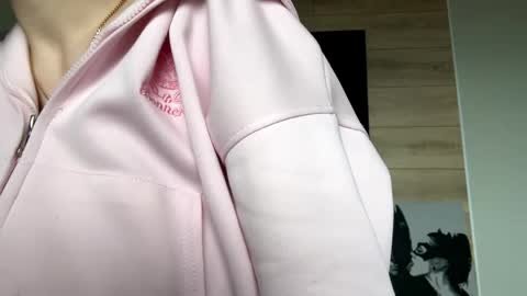 Lisa online show from April 7, 8:26 am