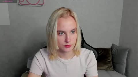 Snapshot of carolin_miller chatting on September 16, 7:42 am Carol online show from September 16, 7:42 am