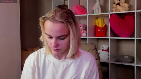 Snapshot of carolin_miller chatting on October 14, 9:54 am Carol online show from October 14, 9:54 am