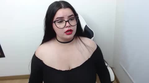 carolina online show from April 8, 2:11 am