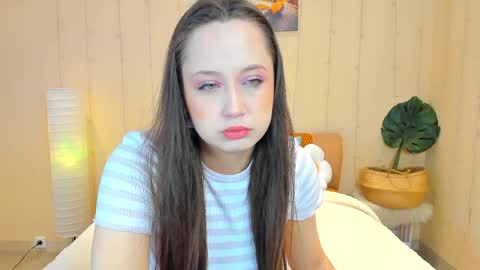 carolina_sky online show from April 10, 1:33 am