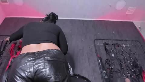 carolina online show from November 3, 7:59 pm