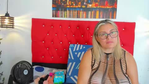 Carolina online show from October 30, 3:02 pm