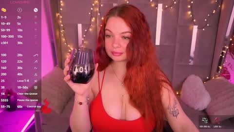 carolinadia online show from April 17, 8:01 pm