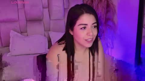 caroline online show from November 26, 4:46 am