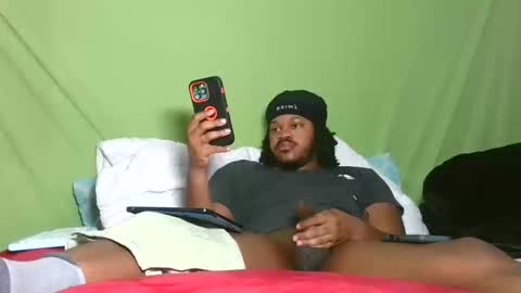 carolinayungin96 online show from October 13, 7:25 pm