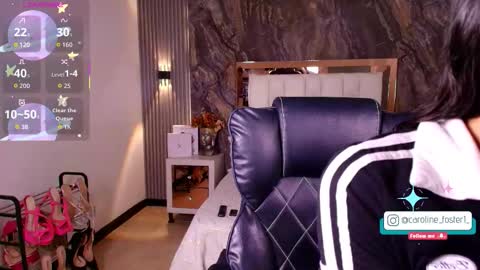 caroline_foster1 online show from February 4, 12:11 pm