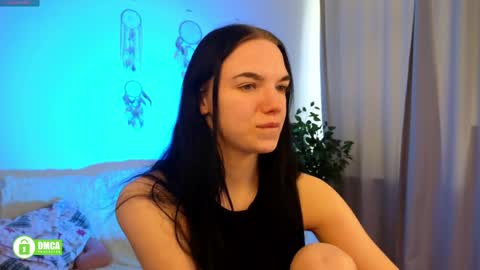 Mary and Carol online show from April 9, 11:48 am