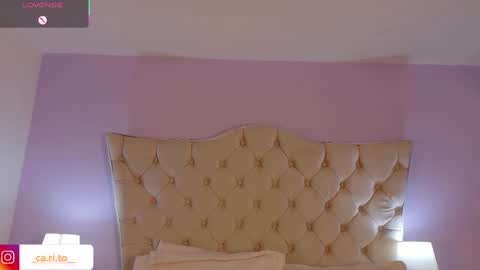 Caroline online show from September 26, 8:57 pm