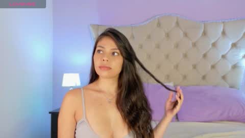 Caroline online show from February 2, 8:07 pm