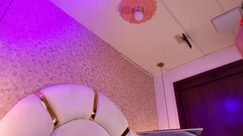 Carolina online show from April 14, 3:01 am