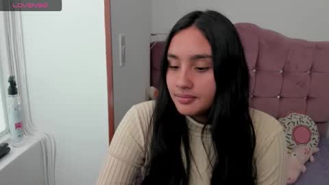 caroline_rodriguez_9 online show from October 27, 7:07 pm