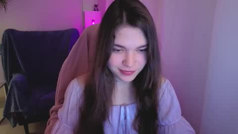 Caroline online show from September 27, 5:23 am