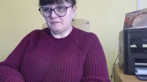 CarolineDream  online show from November 10, 6:34 am