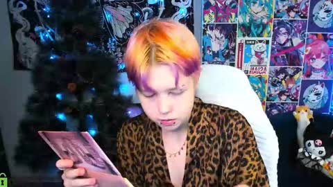 Snapshot of carolinerichter chatting on January 10, 1:40 am CarolineRichter online show from January 10, 1:40 am