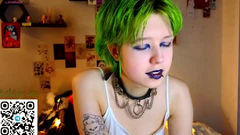 Snapshot of carolinerichter chatting on January 31, 10:19 pm CarolineRichter online show from January 31, 10:19 pm